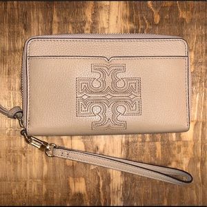 Tory Burch Zip Wallet